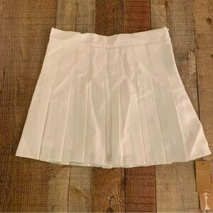 Werena womens size M pleated white mini tennis skirt